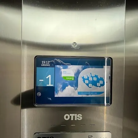 公寓 Modern • Garden • Near The Center 布拉格