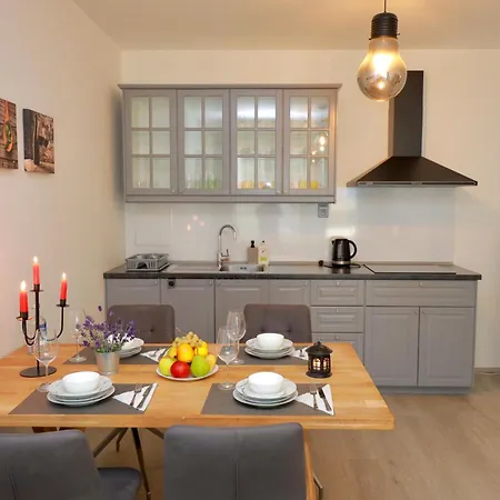 Modern • Garden • Near The Center * 布拉格