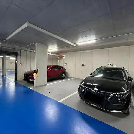 Modern • Garden • Near The Center Apartment *